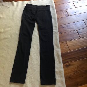 Lululemon leggings. Black basics!